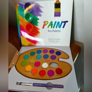 Glamlite Paint Pro eyeshadow palette